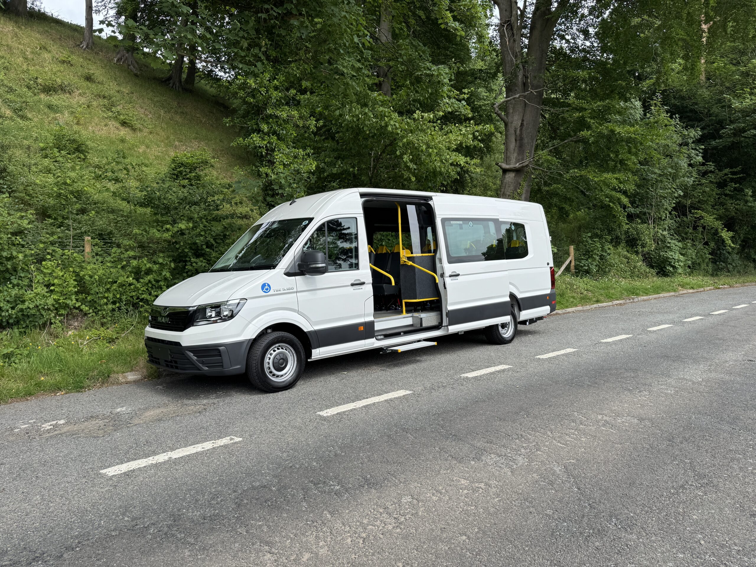 MAN TGE Minibus - Image 4