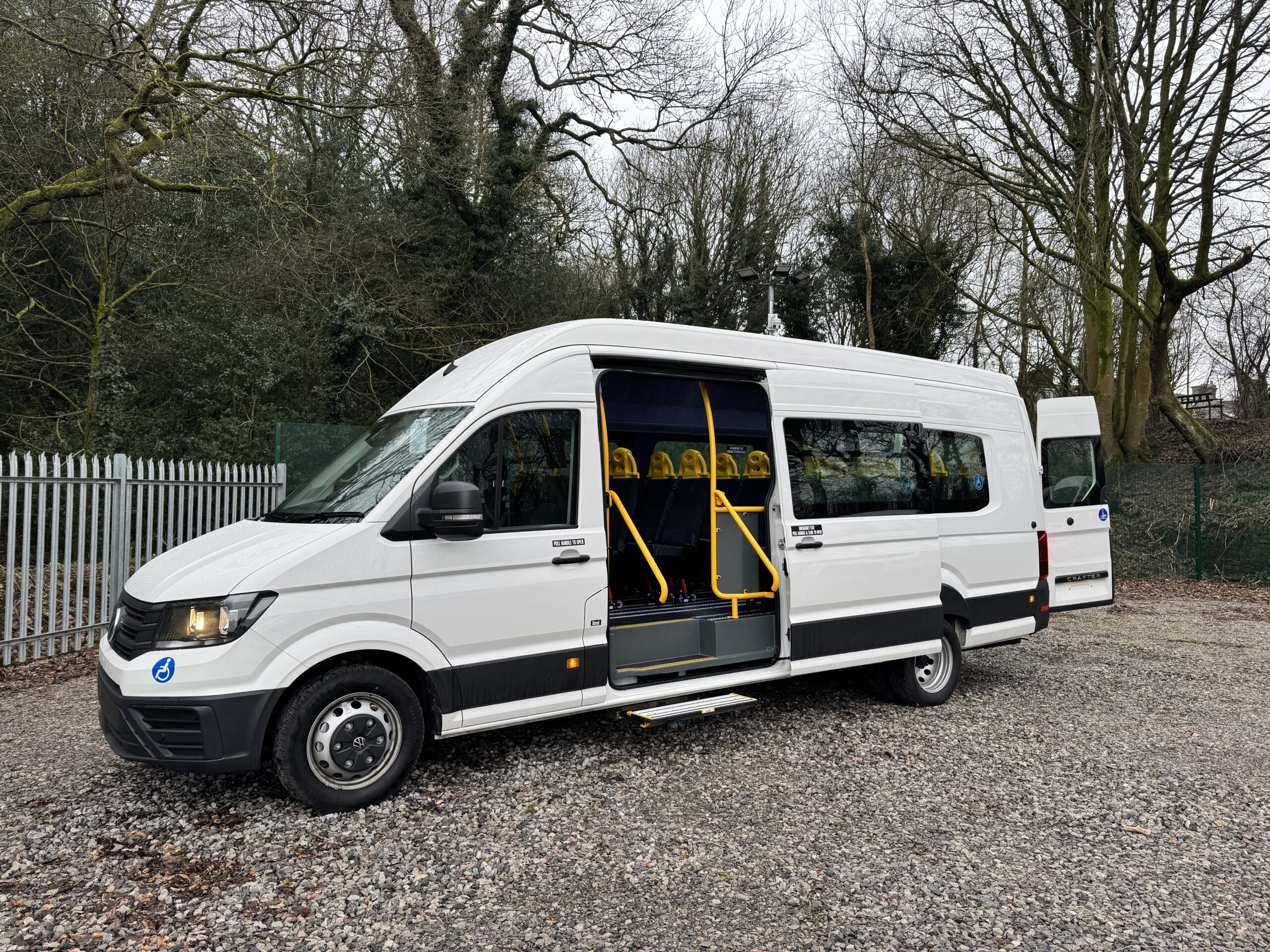 Volkswagen Crafter minibus - Image 6