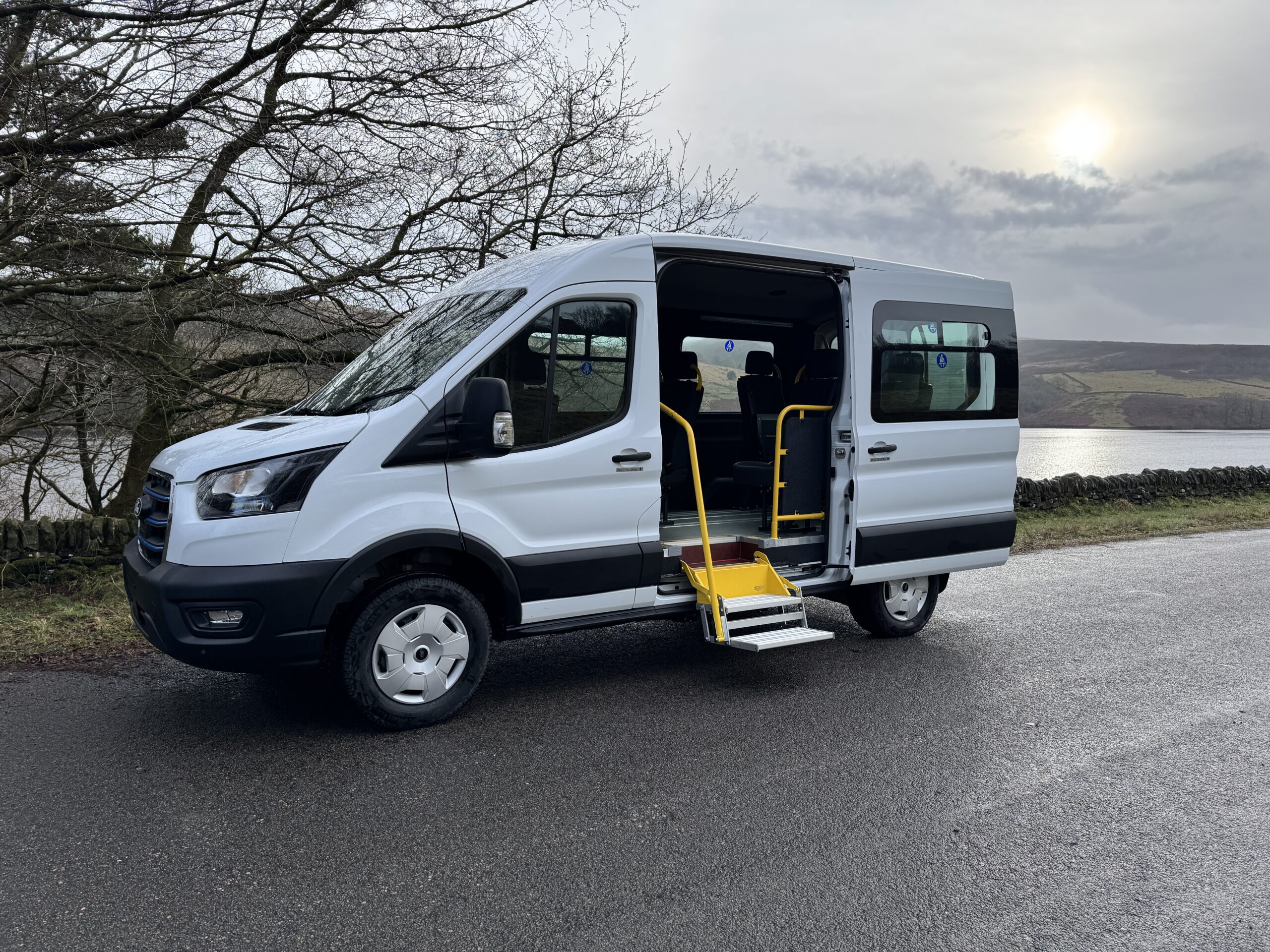 Ford e-Transit minibus - Image 7